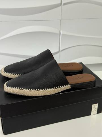 27 Edit Womens Size 8 Black Leather Slip On Flat Mules Made in Brazil photo 5