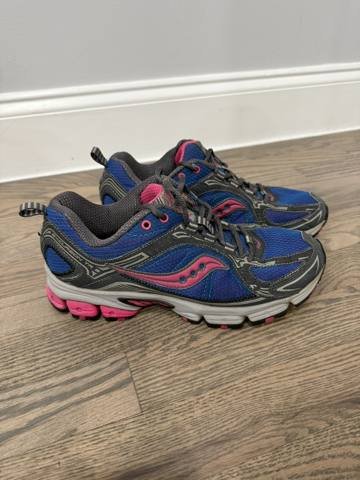 Saucony Excursion TR 6 Womens Size 9 Blue Pink Trail Running Shoes Sneakers
