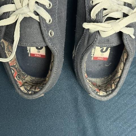 Vans Chukka Low Pro Mens Size 10.5 Gray Paisley Skateboard Shoes Sneakers photo 2