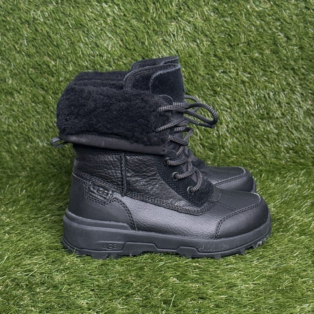 UGG Butte II Kids Size 1 Black Waterproof Snow Boots Winter Outdoor 1171210K