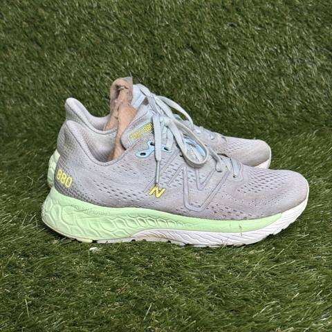 New Balance 880v13 Fresh Foam Womens Size 6.5 B Blue Green Aura Running Shoes