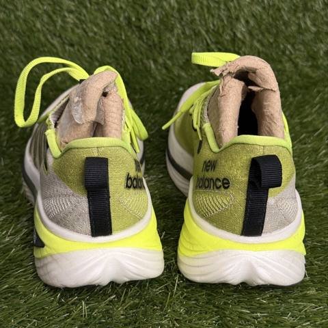 New Balance FuelCell SuperComp Elite v3 Womens Size 6.5 D Lime Racing Shoes photo 5