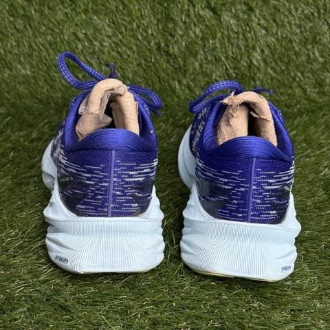 Asics Novablast 3 Womens Size 7.5 Eggplant Purple Soothing Sea Running Shoes photo 5