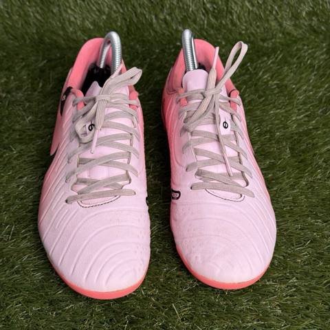 Nike Tiempo Legend 10 Mens Size 8.5 Pink Black Firm Ground Soccer Cleats photo 2