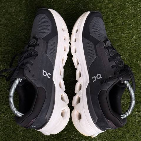 On Cloud Cloudrunner 2 Womens Size 9 Black White Supportive Running Shoes photo 5