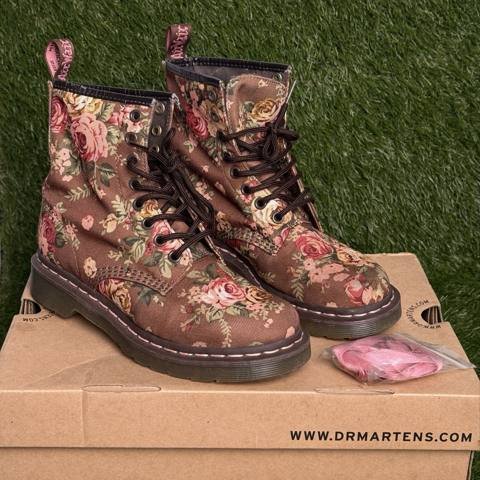 Dr Martens 1460 Womens Size 5 Brown Victorian Floral Rose Canvas Combat Boots