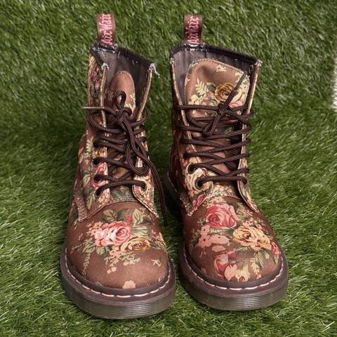 Dr Martens 1460 Womens Size 5 Brown Victorian Floral Rose Canvas Combat Boots photo 2