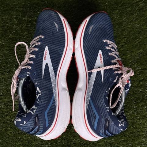 Brooks Ghost 15 Womens Size 12.5 D Red White Blue Stars Stripes Running Shoes photo 5
