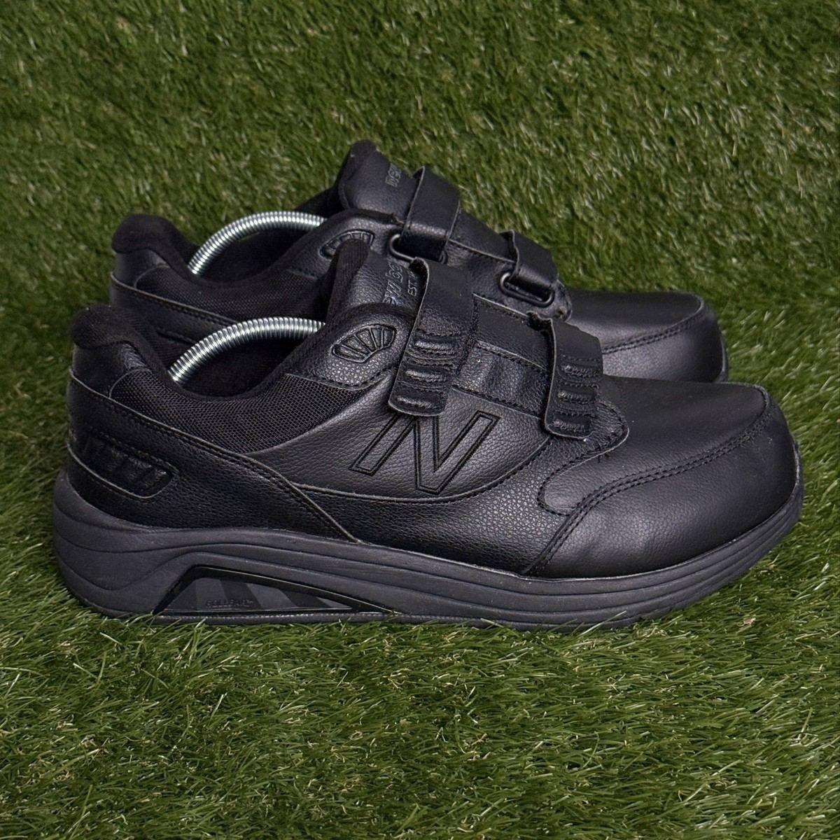 New Balance 928v3 Hook and Loop Mens Size 11 4E Wide Black Walking Shoes