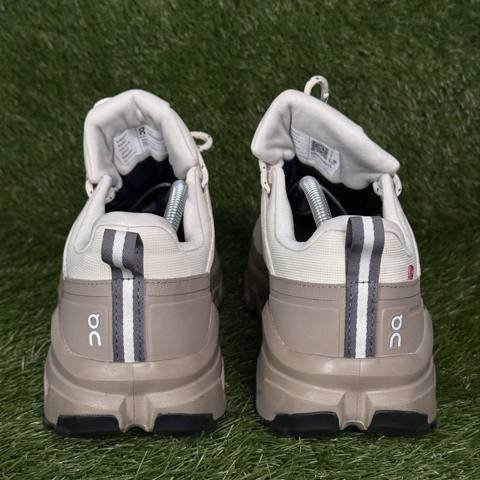 On Cloud Cloudrock Low Waterproof Mens Size 11 Beige Taupe Hiking Shoes photo 5