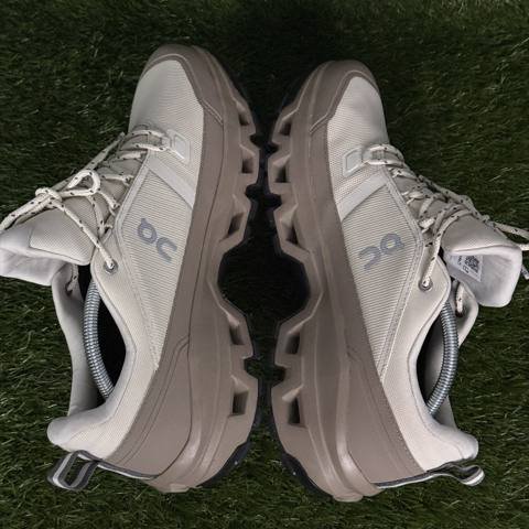 On Cloud Cloudrock Low Waterproof Mens Size 11 Beige Taupe Hiking Shoes photo 6