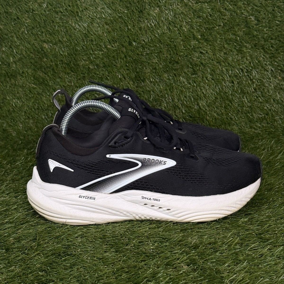 Brooks Glycerin 22 Womens Size 9 D Black White Cushioned Running Shoes Sneakers