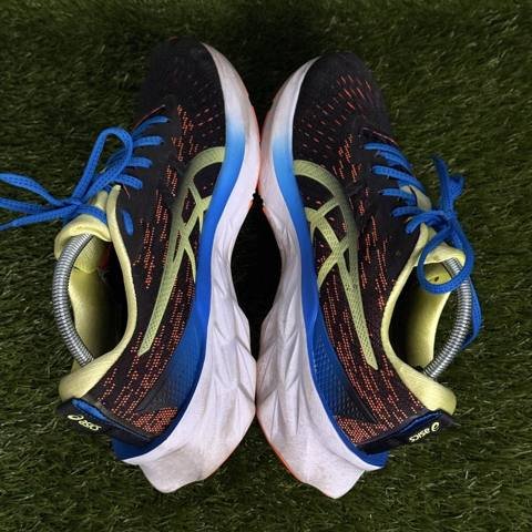 Asics Novablast 2 Mens Size 10.5 Black Blue Orange Running Shoes 1011B192 photo 5