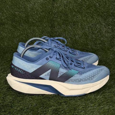 New Balance FuelCell Rebel v4 Mens Size 10 D Blue Navy Running Shoes MFCXCH4