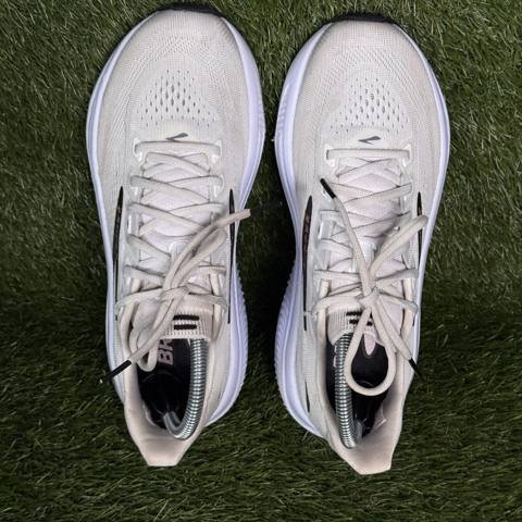 Brooks Ghost Max Womens Size 8 B White Max Cushion Running Shoes 1204821B105 photo 6