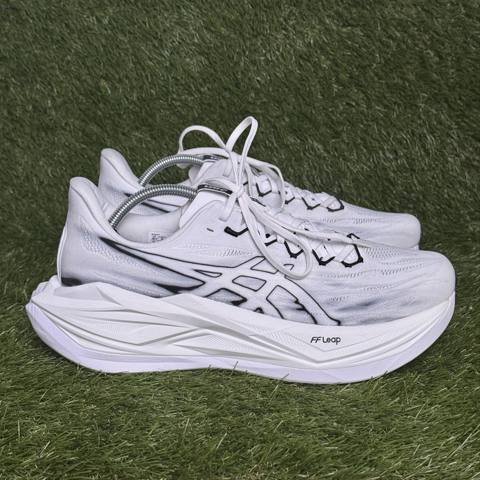 Asics Superblast 3 Mens Size 11 White Black FF Leap Running Shoes 1013A177
