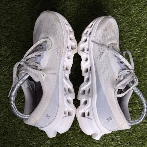 On Cloud Cloudmonster 3 Womens Size 7 White Sand Max Cushion Running Shoes photo 5