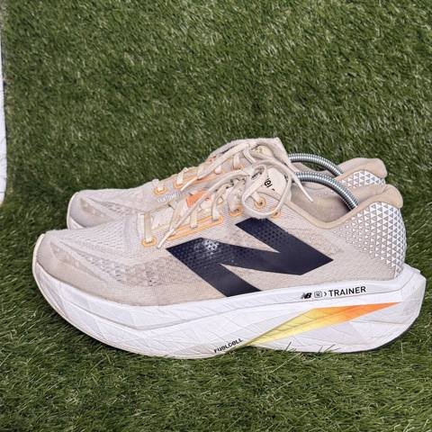 New Balance FuelCell SuperComp Trainer v3 Mens Size 13 D Cushioned Running Shoes photo 3
