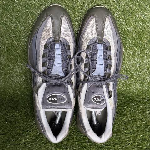 Nike Air Max 95 Essential Mens Size 13 Cargo Khaki Light Bone Shoes 749766-302 photo 6