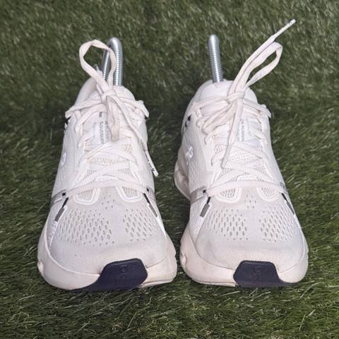 On Cloud Cloudsurfer 2 Womens Size 6.5 White Cushioned Running Shoes Sneakers photo 2