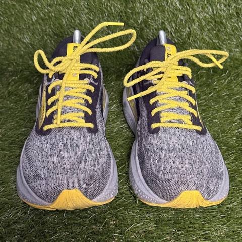 Brooks Adrenaline GTS 24 Mens Size 9 D Gray Black Yellow Support Running Shoes photo 2
