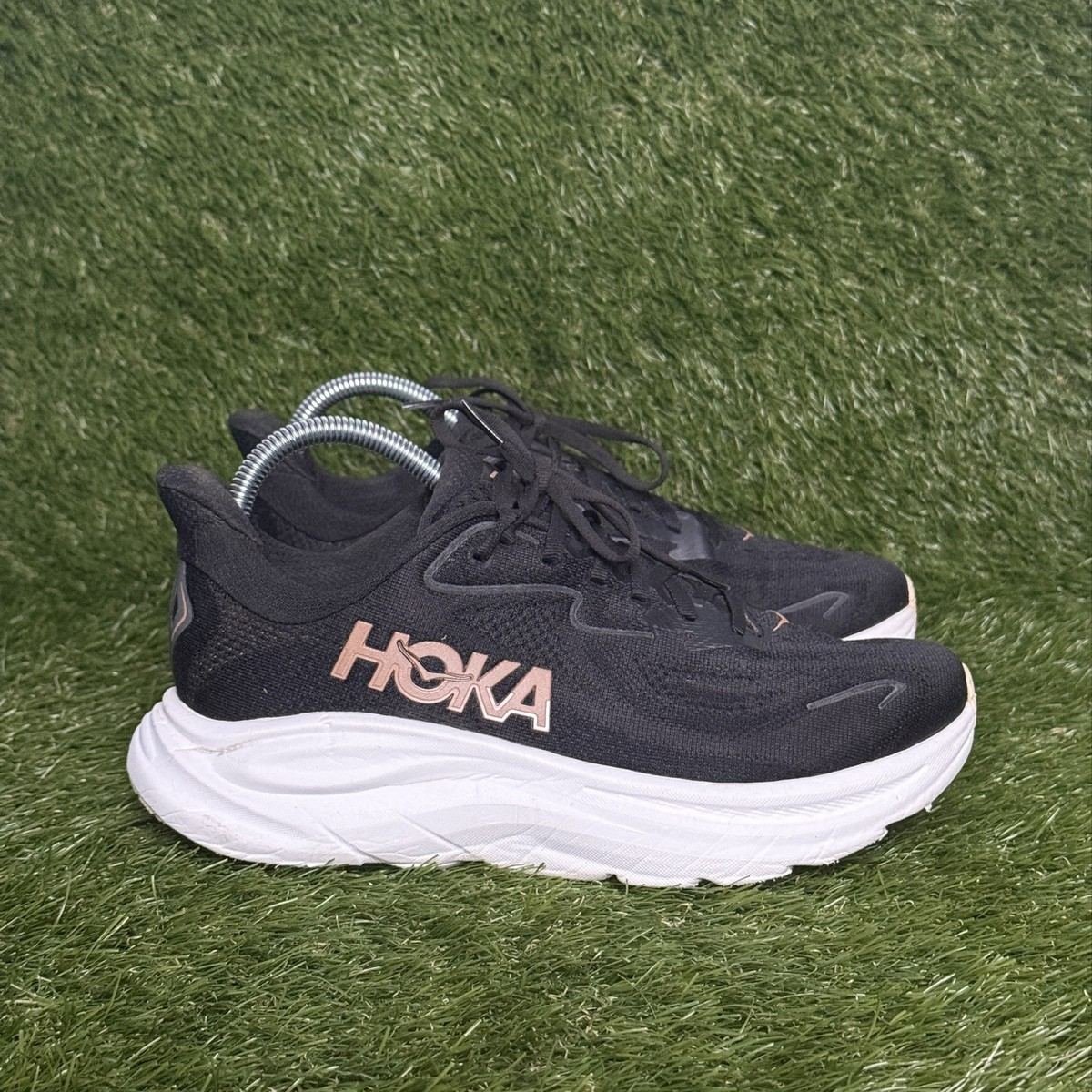 Hoka Clifton 10 Womens Size 8 B Black Rose Gold Cushioned Running Shoes 1162031