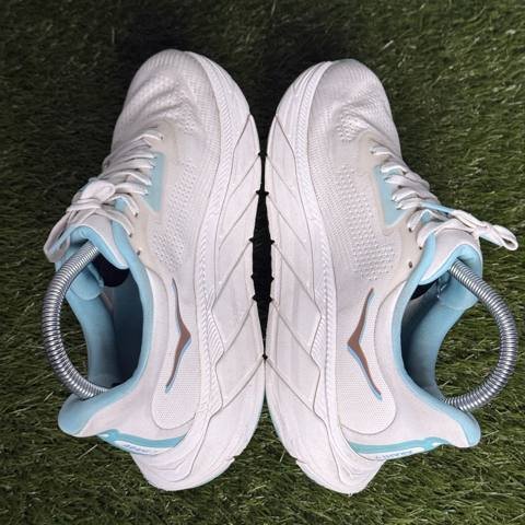Hoka Arahi 7 Womens Size 7.5 B White Light Blue Stability Running Shoes 1147851 photo 5