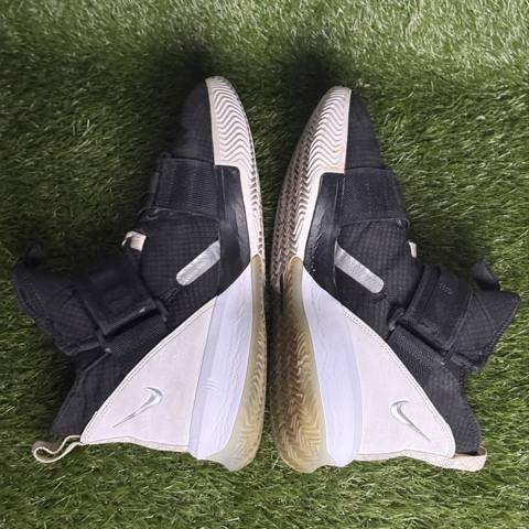 Nike LeBron Soldier 13 Mens Size 12 Black White Basketball Shoes Sneakers photo 5