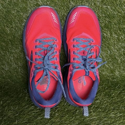 Brooks Cascadia 16 Womens Size 8 B Coral Navy Blue Trail Running Shoes photo 6