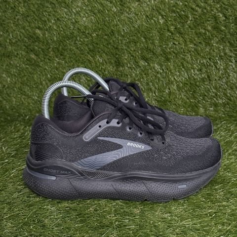 Brooks Ghost Max Womens Size 7 B Black Max Cushion Running Walking Shoes photo 1
