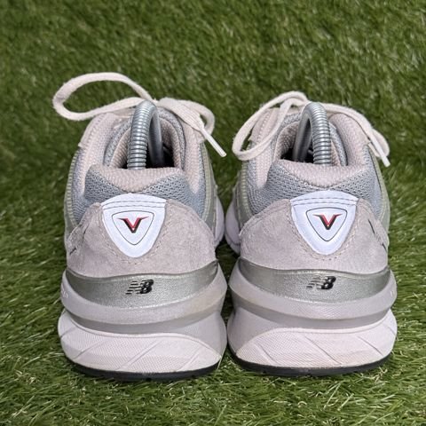 New Balance 990v6 Womens Size 9 Grey Made in USA Cushioned Running Shoes photo 4
