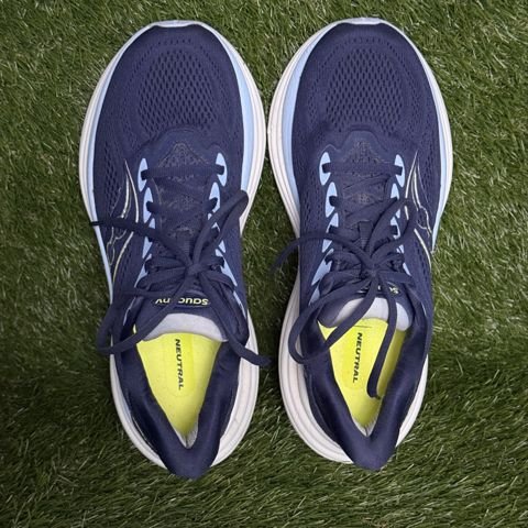 Saucony Triumph 24 Womens Size 10 Wide Navy Max Cushion Running Shoes S10994 photo 6