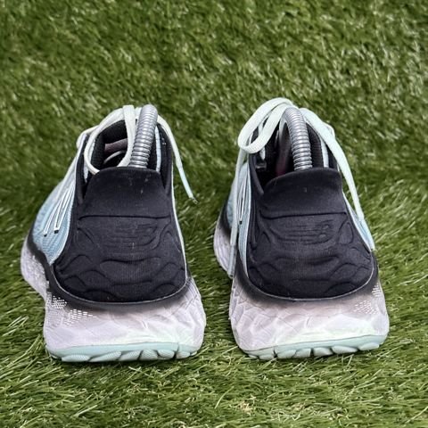 New Balance Fresh Foam Womens Size 7-8 Light Blue Running Shoes See Photos photo 4