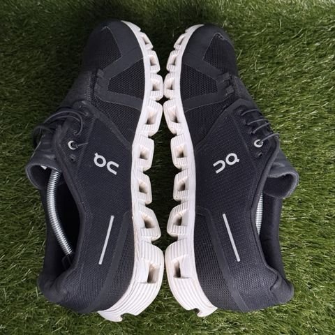 On Cloud 5 Mens Size 13 Black Lightweight Running Walking Shoes photo 5
