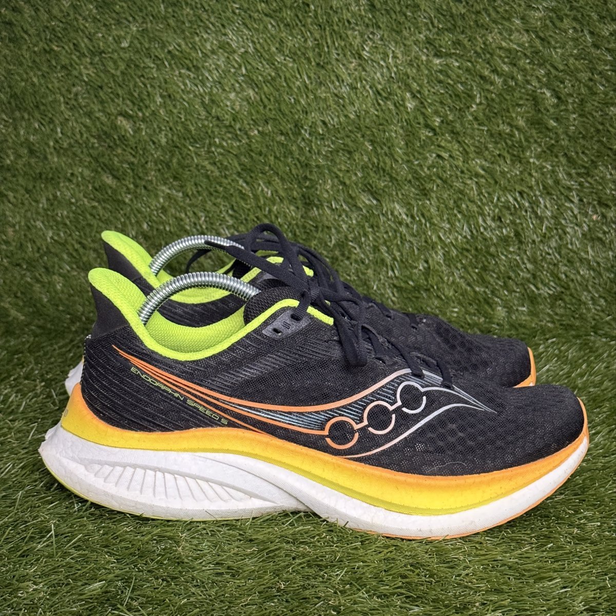 Saucony Endorphin Speed 5 Mens Size 11 Black Yellow Running Shoes S21007-31
