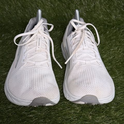 Altra Escalante 4 Womens Size 9 White Gray Zero Drop Road Running Shoes photo 2
