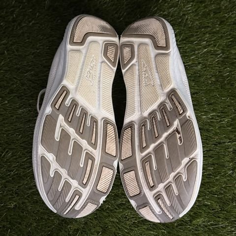 Altra Escalante 4 Womens Size 9 White Gray Zero Drop Road Running Shoes photo 7