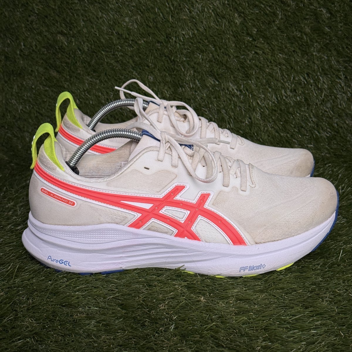 Asics Gel-Kayano 32 Mens Size 11 Cream Coral Yellow Stability Running 1011C132