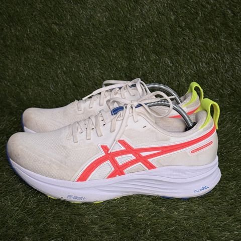 Asics Gel-Kayano 32 Mens Size 11 Cream Coral Yellow Stability Running 1011C132 photo 3