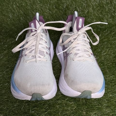 Asics Gel-Nimbus 28 Womens Size 8 Wide White Lilac Running Shoes 1012B917 photo 2