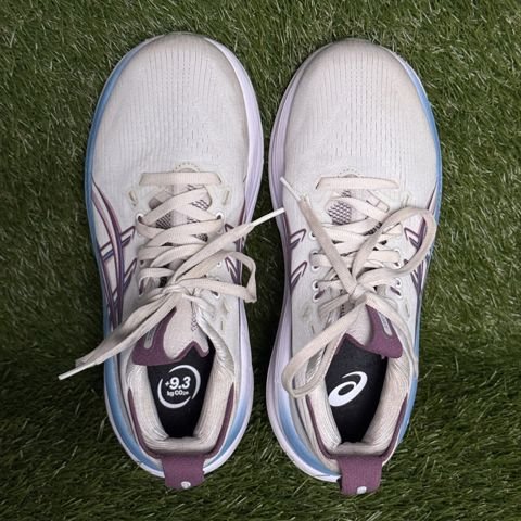 Asics Gel-Nimbus 28 Womens Size 8 Wide White Lilac Running Shoes 1012B917 photo 6