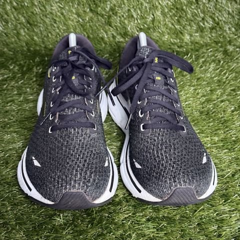 Brooks Ghost 15 Mens Size 9.5 D Gray Black Yellow Running Shoes 1103931D096 photo 2