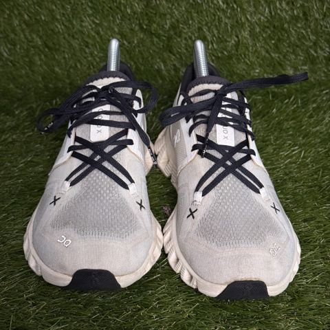 On Cloud X 3 Womens Size 8 White Black Training Running Shoes photo 2