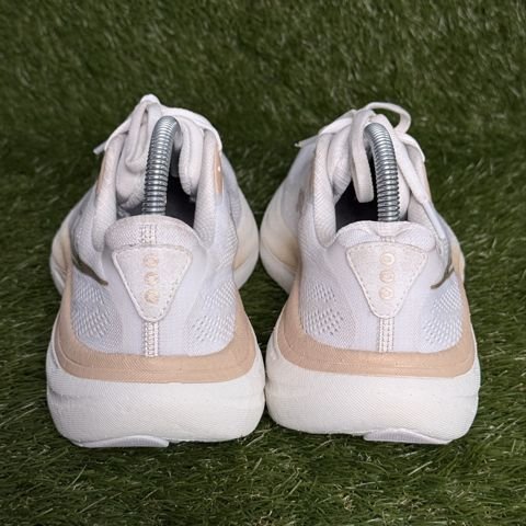 Saucony Ride 19 Womens Size 8 White Peach Cushioned Running Shoes S11055-301 photo 4