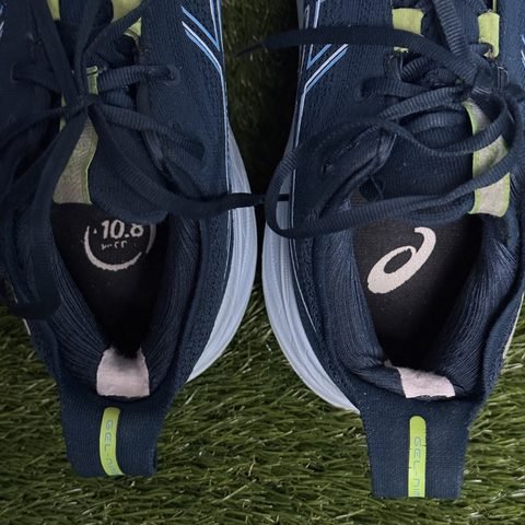 Asics Gel-Nimbus 26 Mens Size 11 Navy Lime Cushioned Running Shoes 1011B794 photo 6
