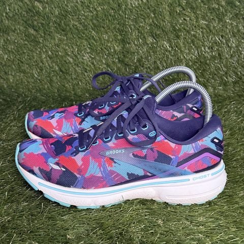 Brooks Ghost 15 Womens Size 8 B Navy Pink Camo Print Cushioned Running Shoes photo 3