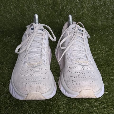 Hoka Arahi 4 Womens Size 9 Nimbus Cloud Cream Stability Running Shoes 1106474 photo 2