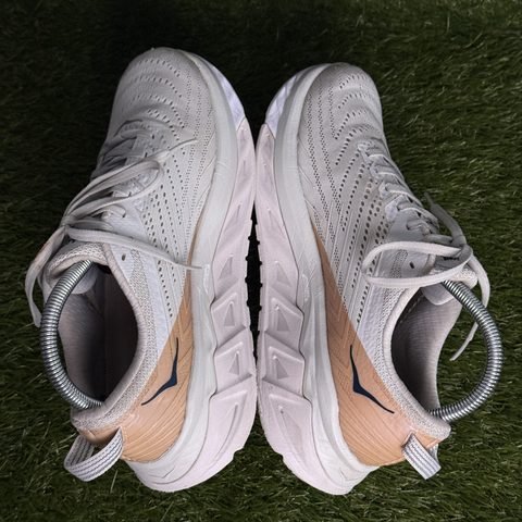 Hoka Arahi 4 Womens Size 9 Nimbus Cloud Cream Stability Running Shoes 1106474 photo 5