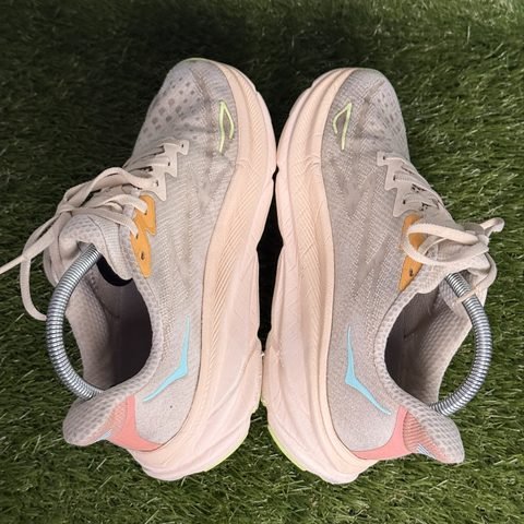 Hoka Clifton 9 Womens Size 8 B Vanilla Cushioned Running Shoes 1127896 VLS photo 5