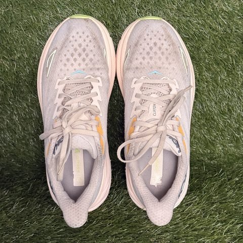 Hoka Clifton 9 Womens Size 8 B Vanilla Cushioned Running Shoes 1127896 VLS photo 6